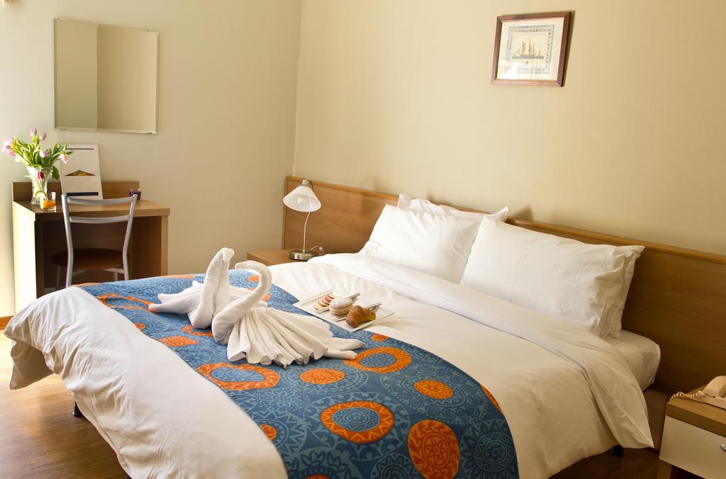 Hotel La Fenice Lignano Sabbiadoro Habitación foto